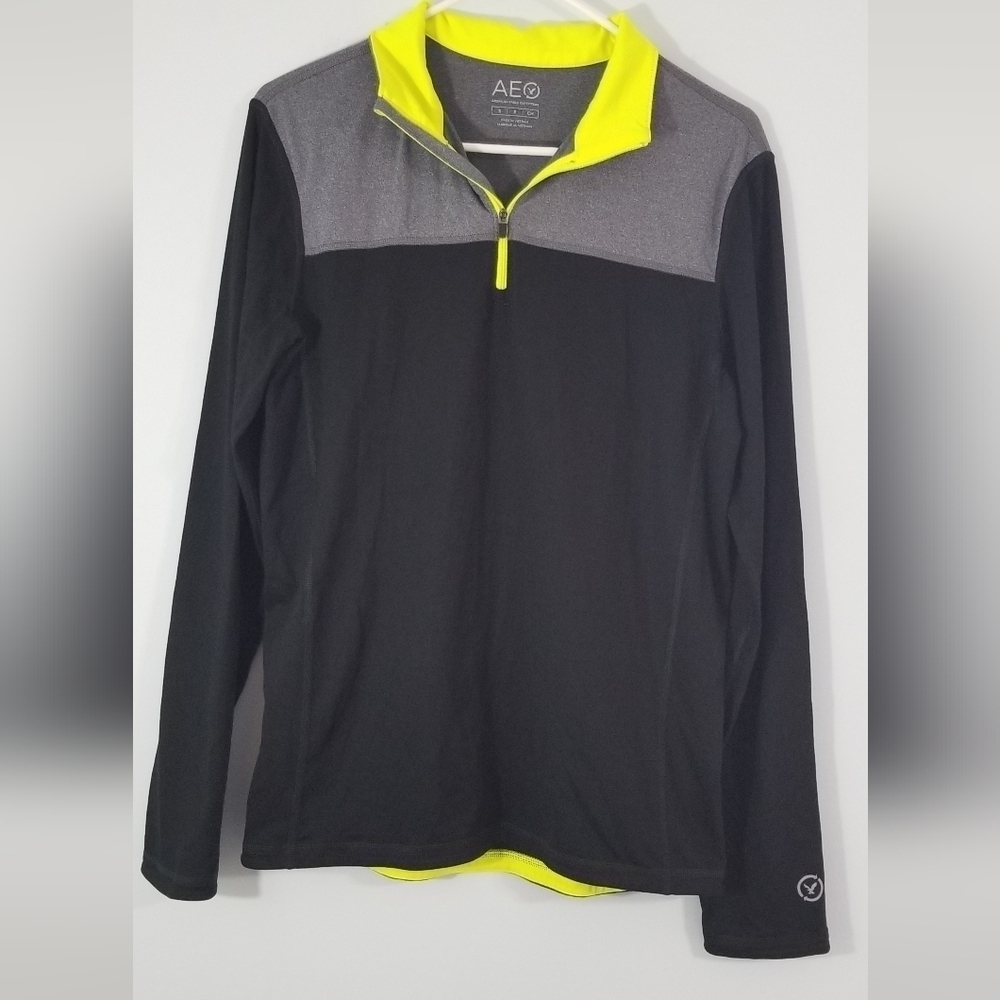 American Eagle Outfitters AEO Quarter Zip Long Sleeve Pullover. Size Small.